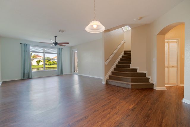 2146 OAKMONT Drive, Riviera Beach, FL 33404