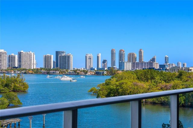 16385 Biscayne Blvd 503, North Miami Beach, FL 33160