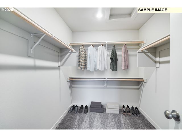 16943 Sw LORIKEET Ln, Beaverton, OR 97007