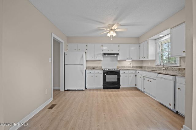 6107 Pelican Drive, New Bern, NC 28560