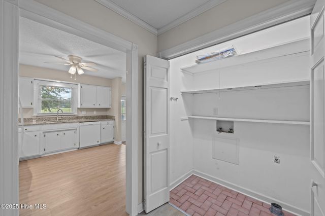 6107 Pelican Drive, New Bern, NC 28560
