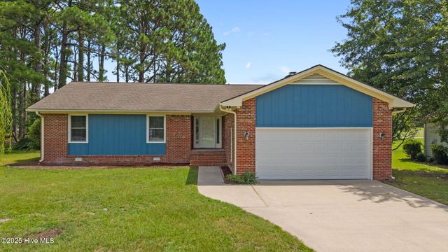 6107 Pelican Drive, New Bern, NC 28560