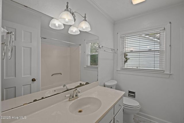6107 Pelican Drive, New Bern, NC 28560