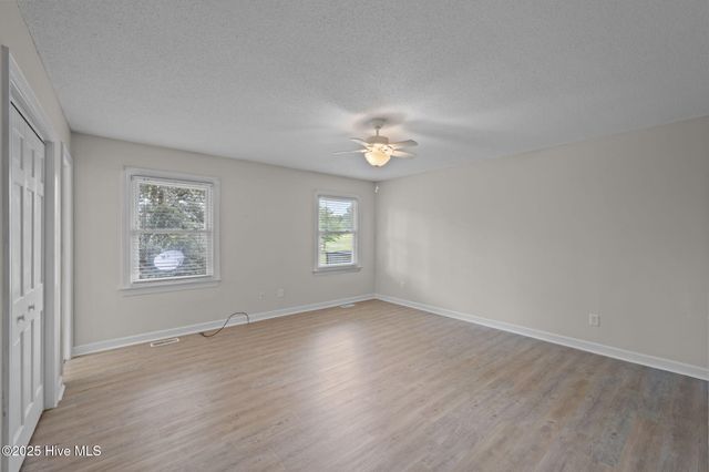 6107 Pelican Drive, New Bern, NC 28560
