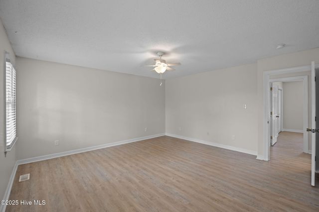 6107 Pelican Drive, New Bern, NC 28560