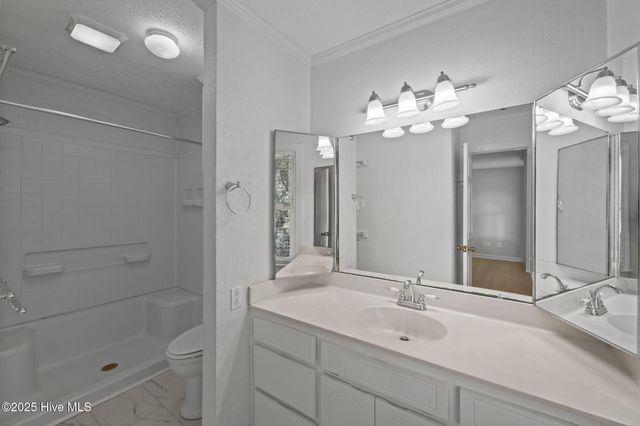 6107 Pelican Drive, New Bern, NC 28560