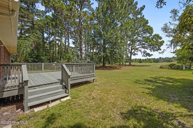 6107 Pelican Drive, New Bern, NC 28560