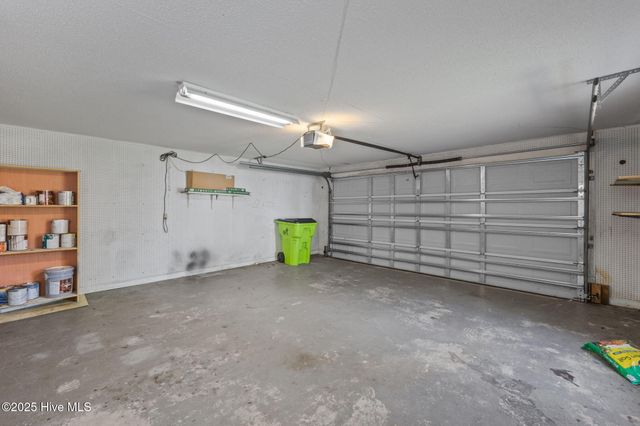 6107 Pelican Drive, New Bern, NC 28560