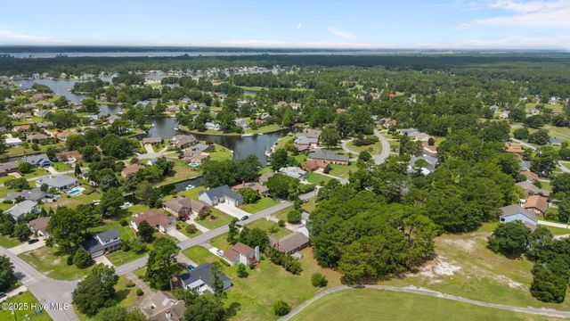 6107 Pelican Drive, New Bern, NC 28560