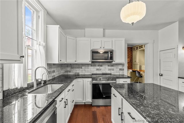 705 E Main Street, Madison, IN 47250