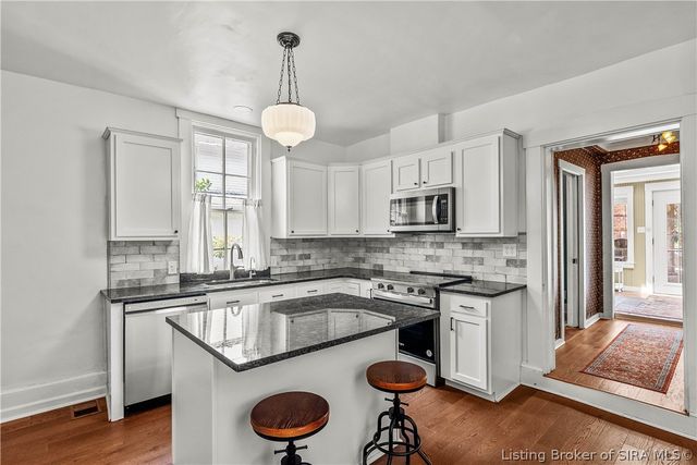 705 E Main Street, Madison, IN 47250