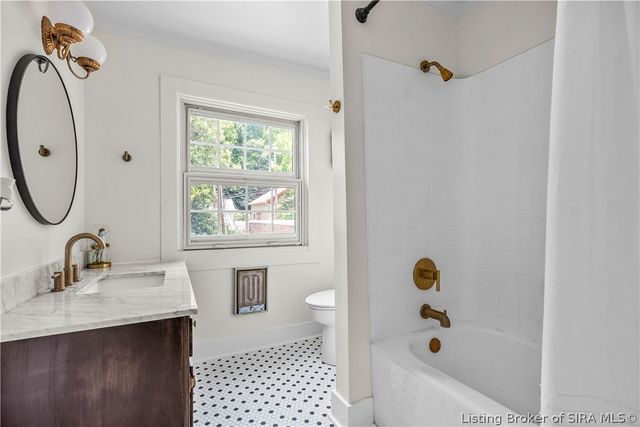 705 E Main Street, Madison, IN 47250