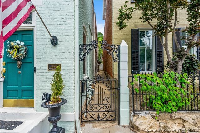 705 E Main Street, Madison, IN 47250
