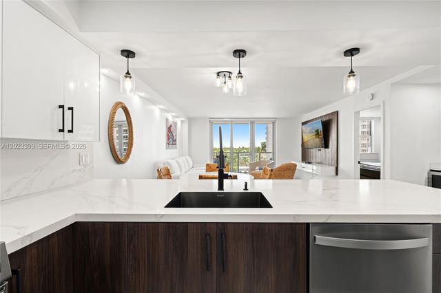 5701 Collins Ave 503, Miami Beach, FL 33140