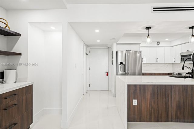 5701 Collins Ave 503, Miami Beach, FL 33140