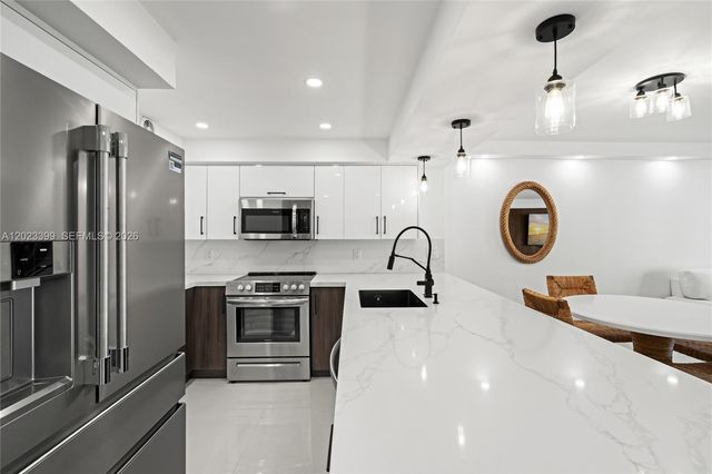 5701 Collins Ave 503, Miami Beach, FL 33140