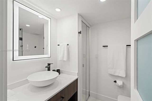 5701 Collins Ave 503, Miami Beach, FL 33140