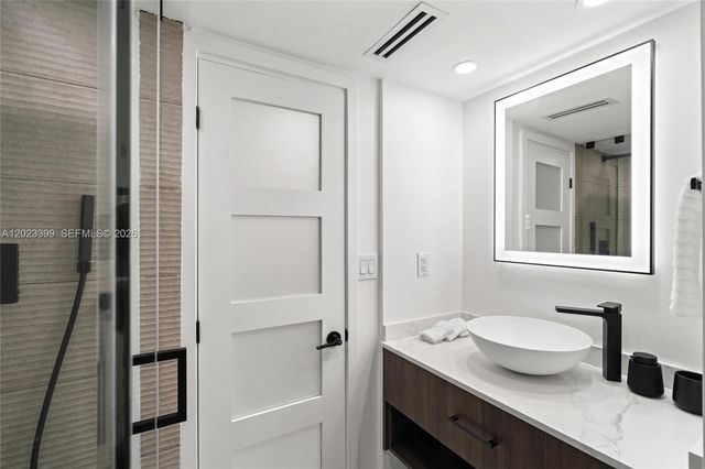5701 Collins Ave 503, Miami Beach, FL 33140