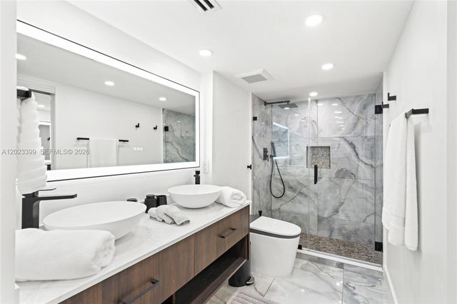 5701 Collins Ave 503, Miami Beach, FL 33140