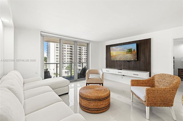 5701 Collins Ave 503, Miami Beach, FL 33140