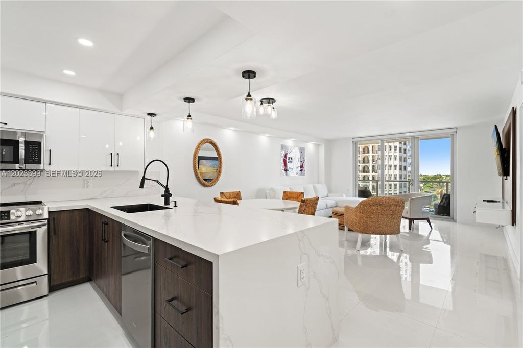 5701 Collins Ave 503, Miami Beach, FL 33140