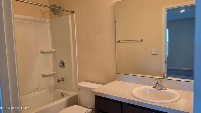 7680 LEGACY Trail, Jacksonville, FL 32256