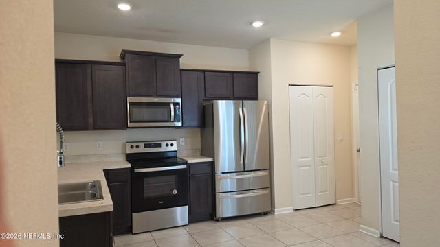 7680 LEGACY Trail, Jacksonville, FL 32256