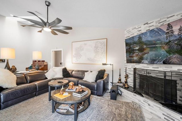 1558 Grantham Dr, Wellington, FL 33414