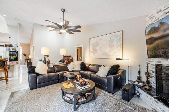 1558 Grantham Dr, Wellington, FL 33414