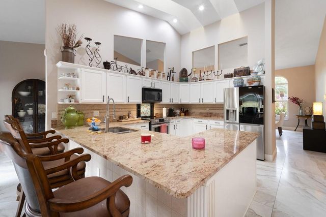 1558 Grantham Dr, Wellington, FL 33414