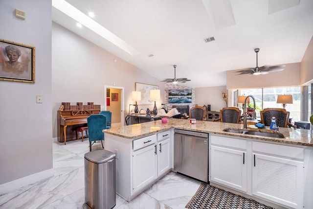 1558 Grantham Dr, Wellington, FL 33414