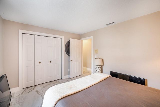 1558 Grantham Dr, Wellington, FL 33414