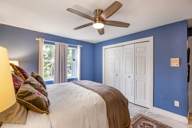 1558 Grantham Dr, Wellington, FL 33414