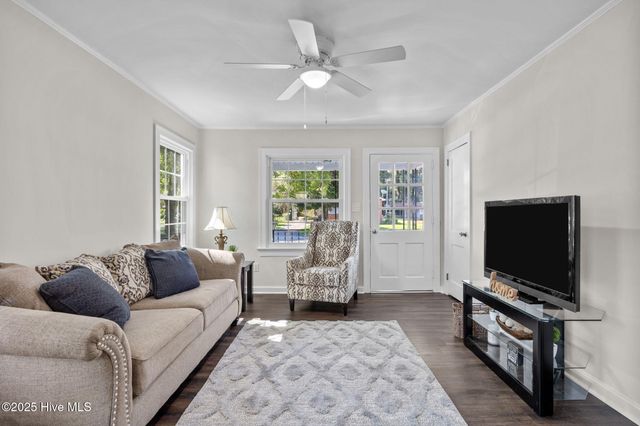 1003 W Washington Avenue, Kinston, NC 28501