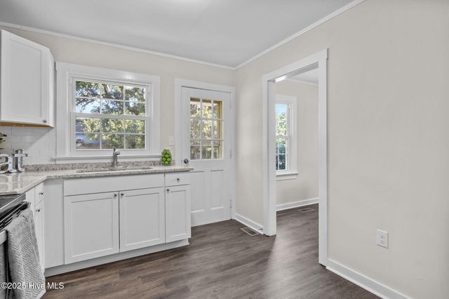 1003 W Washington Avenue, Kinston, NC 28501