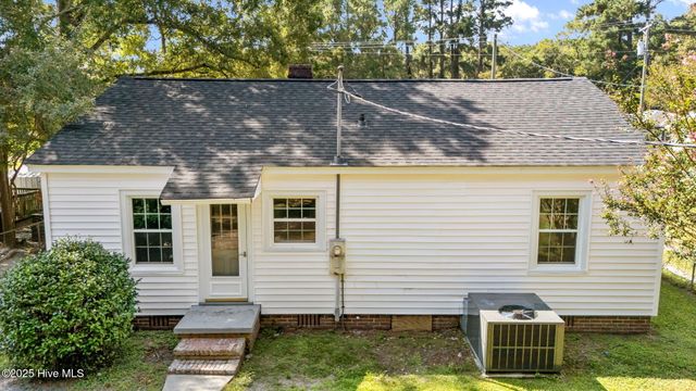 1003 W Washington Avenue, Kinston, NC 28501