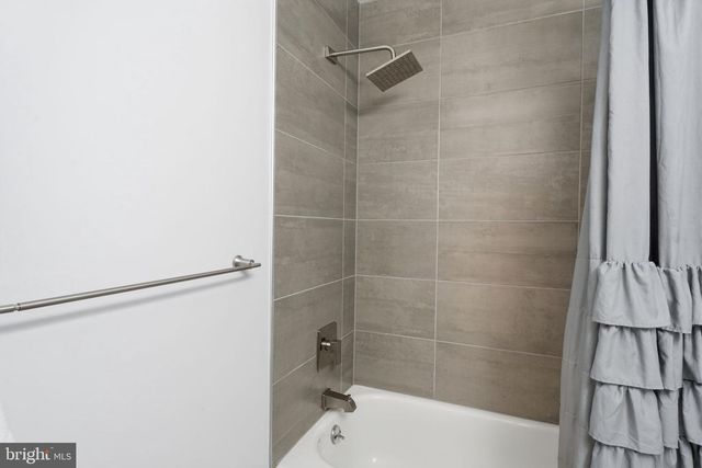 272 HUDSON CT, Southampton, PA 18966