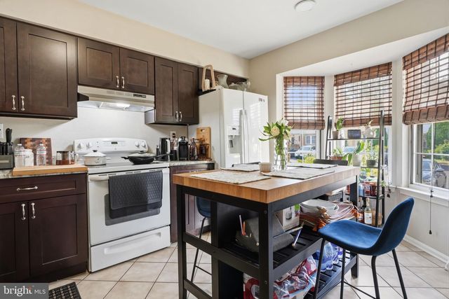 272 HUDSON CT, Southampton, PA 18966