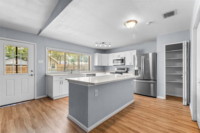 1137 Kingston Drive, Lewisville, TX 75067