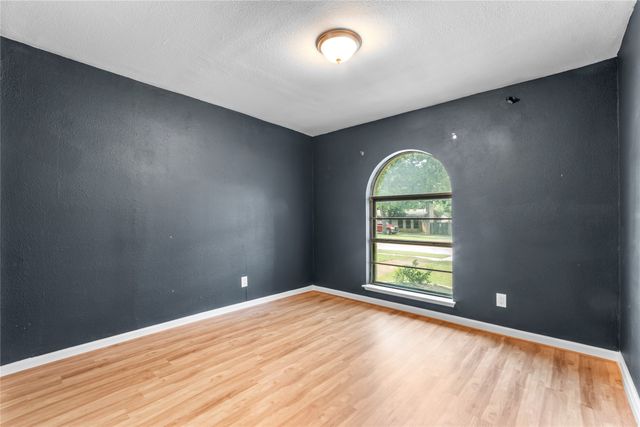 1137 Kingston Drive, Lewisville, TX 75067