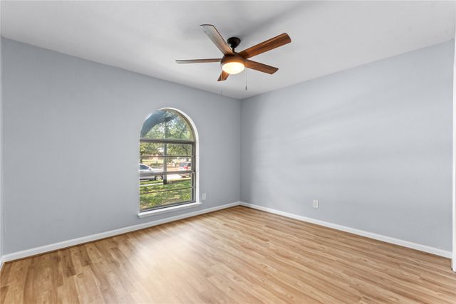 1137 Kingston Drive, Lewisville, TX 75067