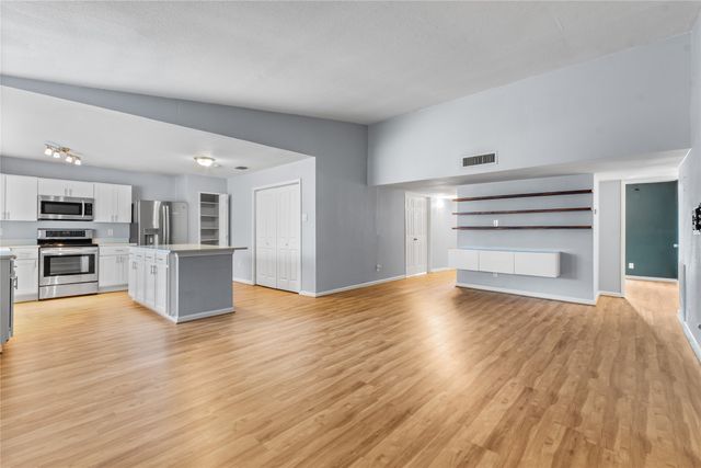 1137 Kingston Drive, Lewisville, TX 75067
