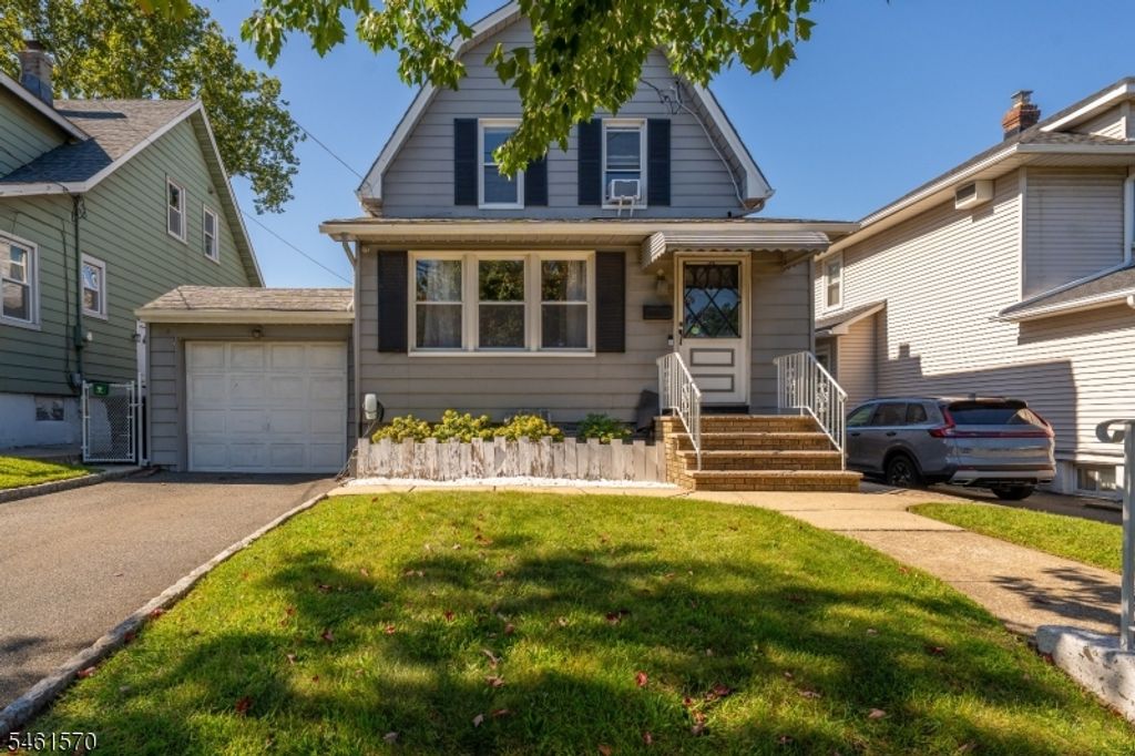 344 Rutherford Ave, Lyndhurst Twp., NJ 07071 — exterior