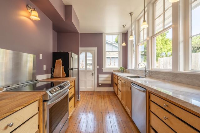 135 5th Street, Pacific Grove, CA 93950