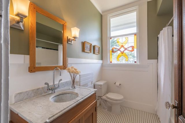 135 5th Street, Pacific Grove, CA 93950