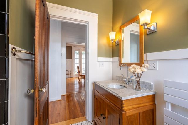 135 5th Street, Pacific Grove, CA 93950