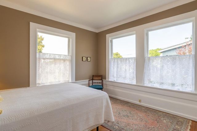 135 5th Street, Pacific Grove, CA 93950