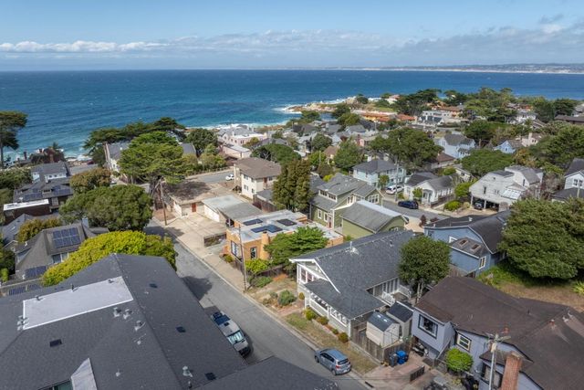 135 5th Street, Pacific Grove, CA 93950