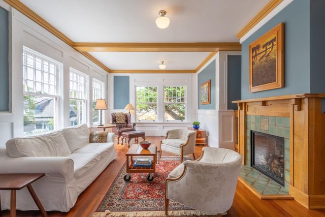 135 5th Street, Pacific Grove, CA 93950