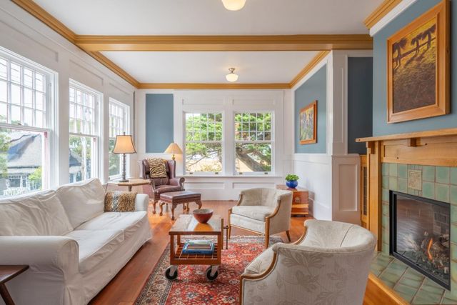 135 5th Street, Pacific Grove, CA 93950